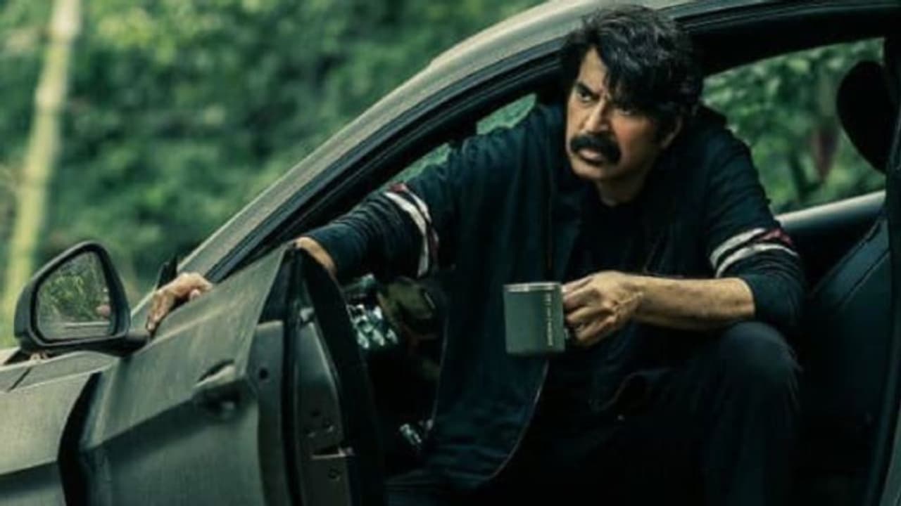 മമ്മൂട്ടിയുടെ 'നി​ഗൂഢ ഹിറ്റ്'; 'റോഷാക്ക്' ഒടിടി സ്ട്രീമിങ്ങിന്