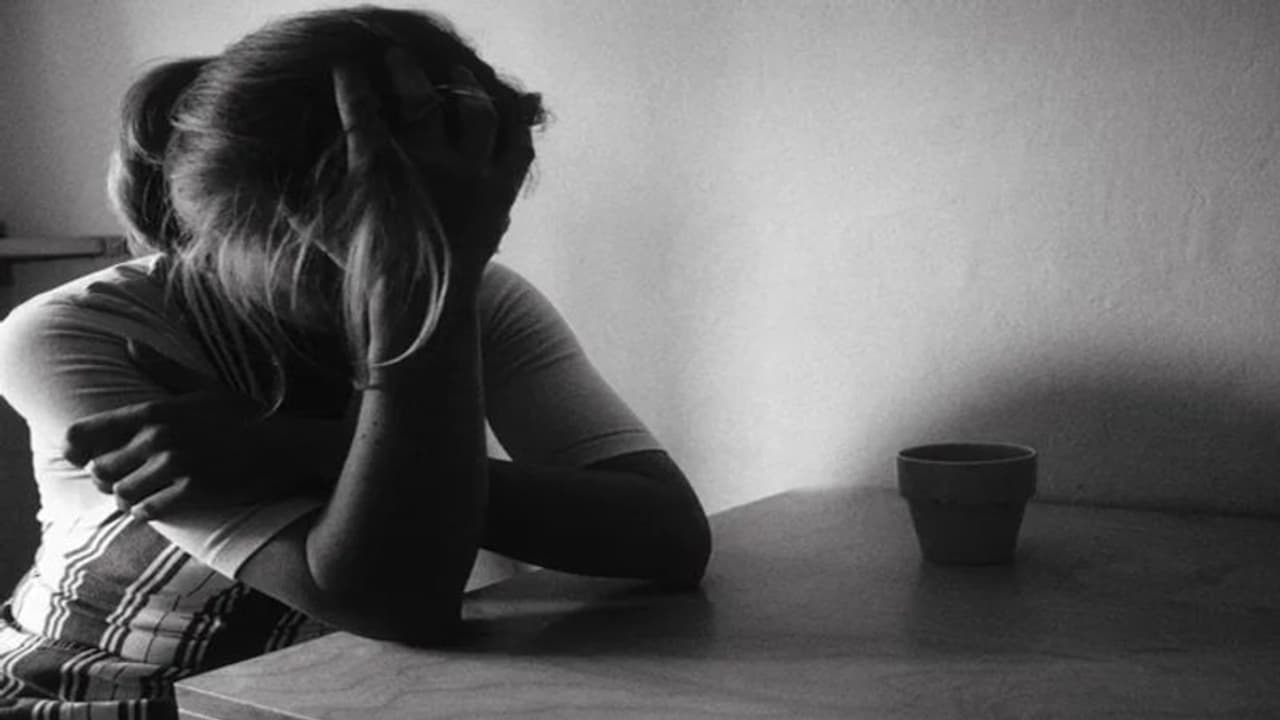 ब्लैक डायरी: 45 साल के बॉस के साथ गलती से बन गया संबंध, अब वो मेरा करना चाहता है ऐसे इस्तेमाल ब्लैक डायरी: 45 साल के बॉस के साथ गलती से बन गया संबंध, अब वो मेरा करना चाहता है ऐसे इस्तेमाल