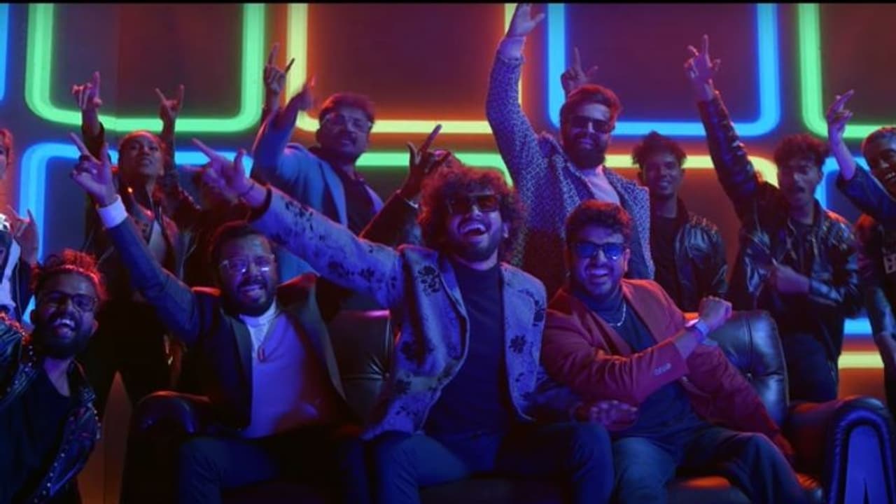 വിഷ്ണുവിനും ബിബിനുമൊപ്പം ആടിത്തിമിര്ത്ത് ബ്ലെസ്ലി; ഹൈ എനര്ജിയില് 'വെടിക്കെട്ട്' വീഡിയോ സോംഗ് വിഷ്ണുവിനും ബിബിനുമൊപ്പം ആടിത്തിമിര്ത്ത് ബ്ലെസ്ലി; ഹൈ എനര്ജിയില് 'വെടിക്കെട്ട്' വീഡിയോ സോംഗ്