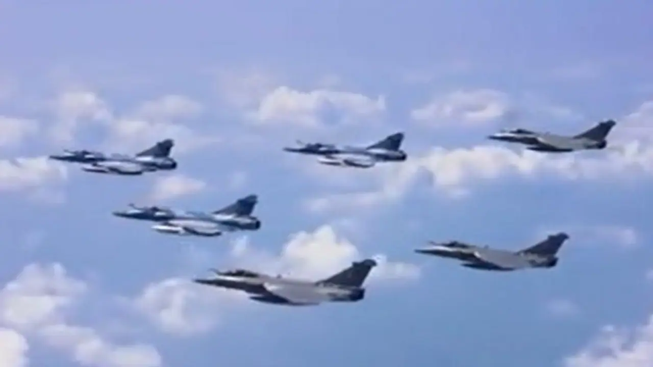 কেন্দ্রীয় সরকারের ঐতিহাসিক পদক্ষেপ , ভারতীয় বিমান বাহিনীর নতুন শাখা গড়লো কেন্দ্র , নাম দিলো অস্ত্র শাখা সিস্টে কেন্দ্রীয় সরকারের ঐতিহাসিক পদক্ষেপ , ভারতীয় বিমান বাহিনীর নতুন শাখা গড়লো কেন্দ্র , নাম দিলো অস্ত্র শাখা সিস্টে