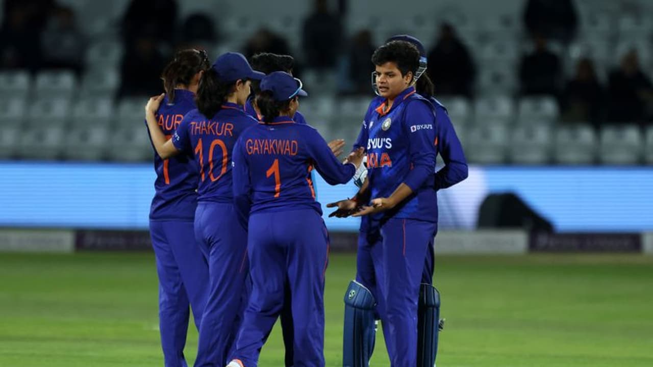 വനിതാ ഏഷ്യാ കപ്പ്: ബംഗ്ലാദേശിനെതിരെ വമ്പന്‍ ജയവുമായി സെമി ഉറപ്പിച്ച് ഇന്ത്യ