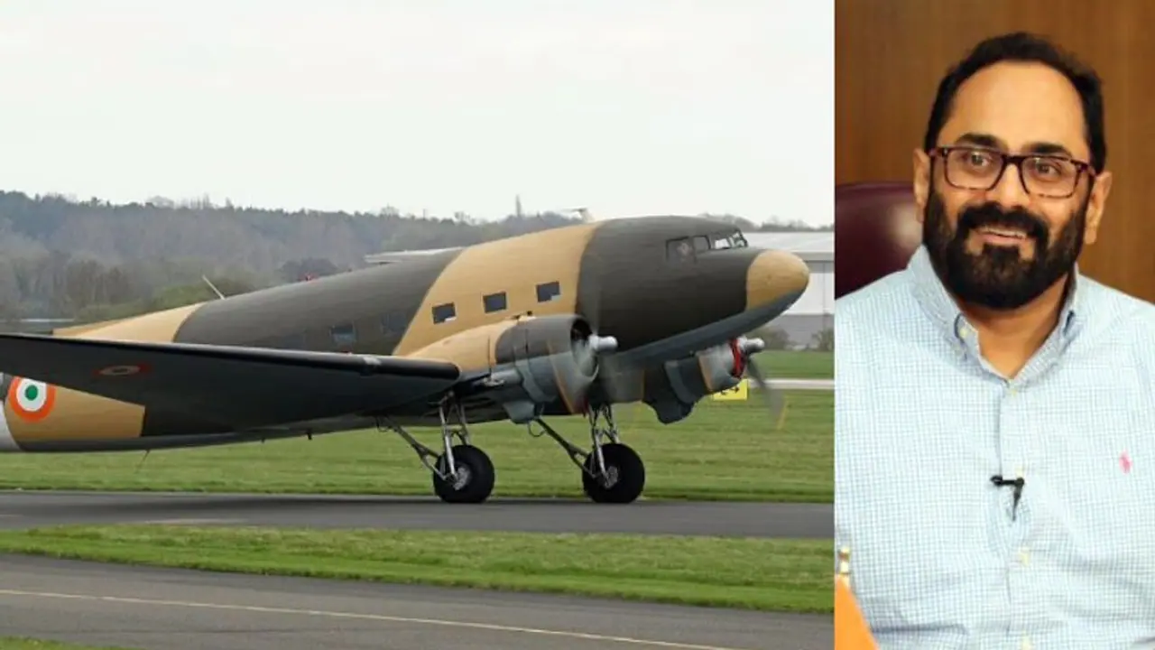 മന്ത്രി രാജീവ് ചന്ദ്രശേഖറിന്റെ സേനക്കുള്ള സമ്മാനം; എയർഫോഴ്സ് ദിനത്തിൽ തിളങ്ങി ഡകോട്ട വിമാനം 