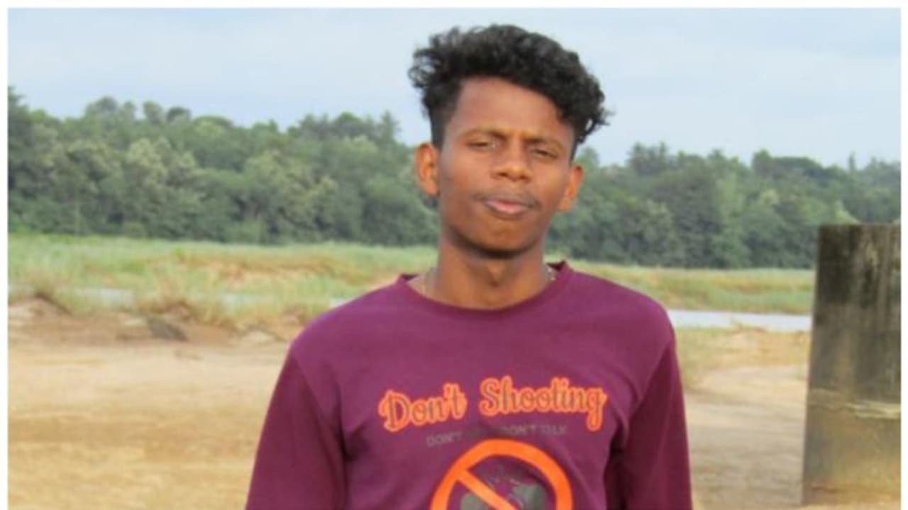 ബൈക്കിന് കുറുകെ ചാടിയ പശുവിന്റെ കൊമ്പ് നെഞ്ചിൽ കുത്തിക്കയറി, യുവാവിന് ദാരുണാന്ത്യം ബൈക്കിന് കുറുകെ ചാടിയ പശുവിന്റെ കൊമ്പ് നെഞ്ചിൽ കുത്തിക്കയറി, യുവാവിന് ദാരുണാന്ത്യം