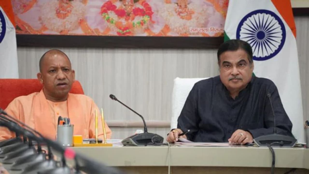 'യുപിയിലെ റോഡുകൾ അമേരിക്കയിലേതിനേക്കാൾ മികച്ചതാക്കും'; 8000 കോടിയുടെ പദ്ധതികൾ പ്രഖ്യാപിച്ച് ​ഗഡ്കരി