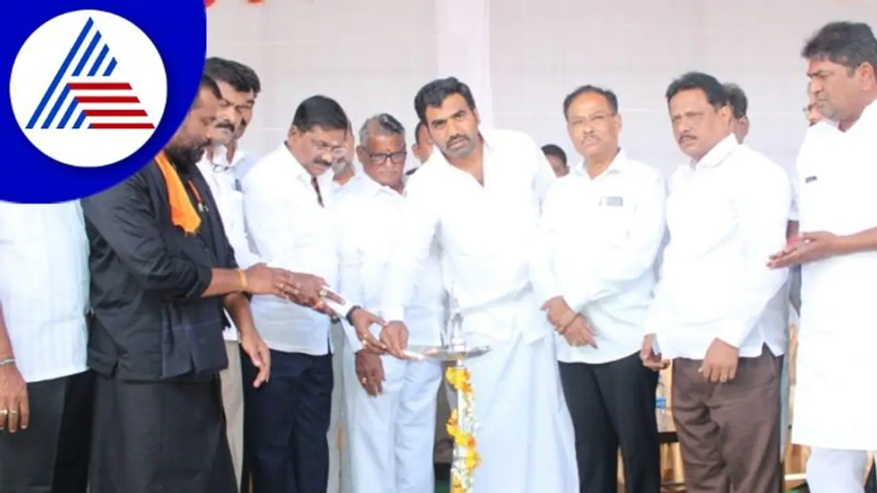 Raichur Politics: ಕಾಂಗ್ರೆಸ್ 3 ಸೀಟ್ ಗೆದ್ರೆ ನಾನು ಒಂದು ಕಡೆ ಮೀಸೆ ಬೋಳಿಸುವೆ; ಶಿವನಗೌಡ ನಾಯಕ ಸವಾಲು !