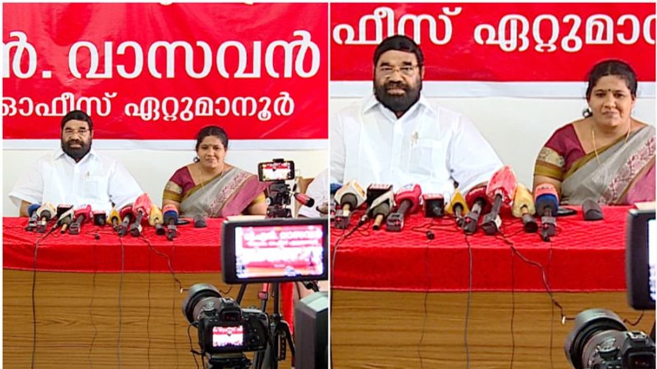സിപിഎം ഓഫീസില്‍ മന്ത്രിക്കൊപ്പം വാര്‍ത്താ സമ്മേളനത്തില്‍ പങ്കെടുത്ത് നഗരസഭാധ്യക്ഷ; വിശദീകരണം തേടി കോണ്‍ഗ്രസ്
