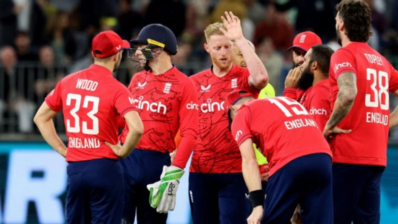 டி20 உலக கோப்பை: இங்கிலாந்து ஆஃப்கானிஸ்தான் பலப்பரீட்சை.. டாஸ் ரிப்போர்ட் டி20 உலக கோப்பை: இங்கிலாந்து ஆஃப்கானிஸ்தான் பலப்பரீட்சை.. டாஸ் ரிப்போர்ட்