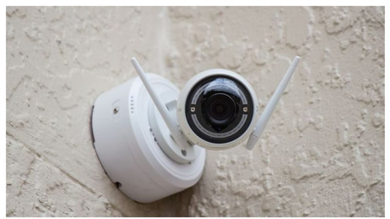 സൗദിയില് മെഡിക്കല് പരിശോധനാ കേന്ദ്രങ്ങളില് നിരീക്ഷണ ക്യാമറകള്ക്ക് നിരോധനം സൗദിയില് മെഡിക്കല് പരിശോധനാ കേന്ദ്രങ്ങളില് നിരീക്ഷണ ക്യാമറകള്ക്ക് നിരോധനം