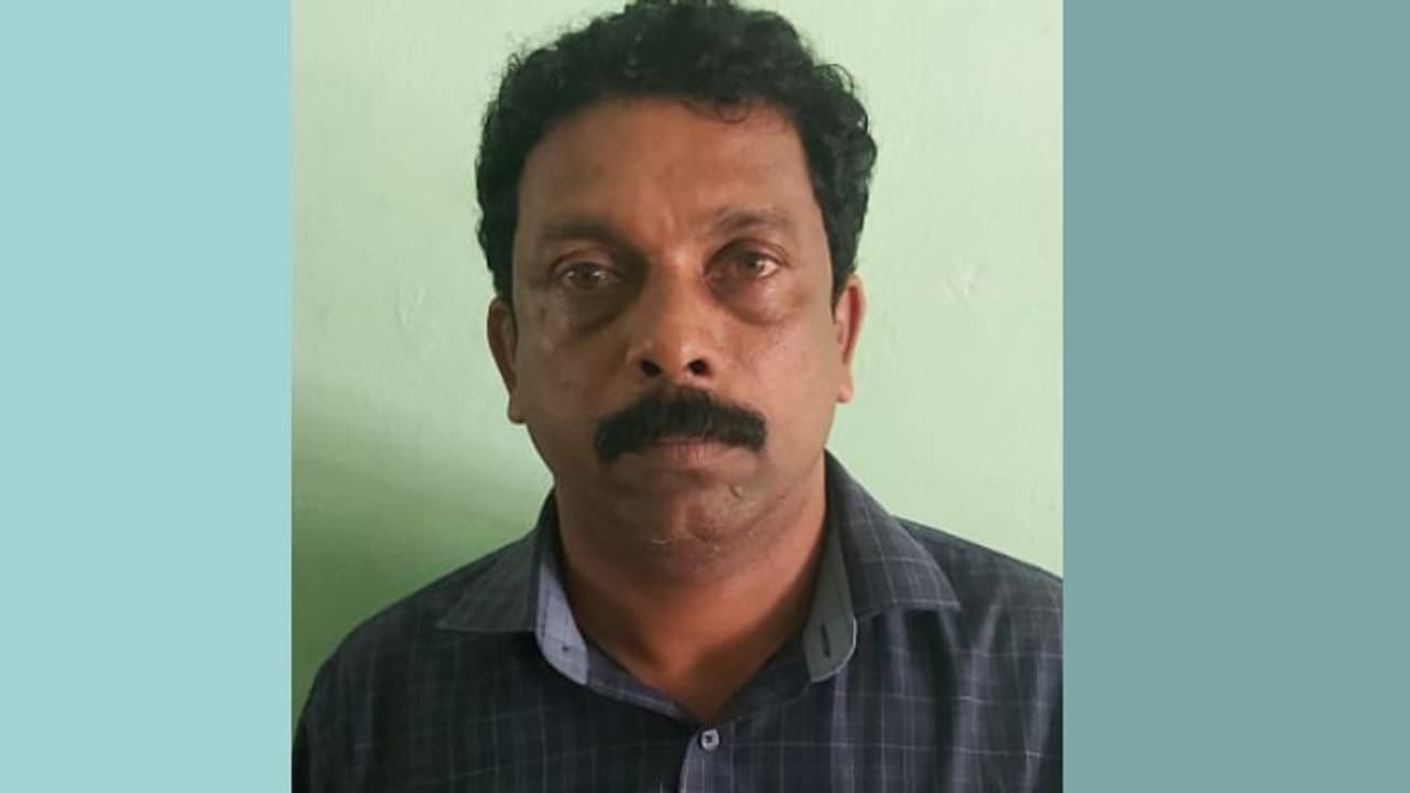 വിദേശത്ത് കൊണ്ടുപോകാമെന്ന് വാഗ്ദാനം ചെയ്ത് 2.2 ലക്ഷം തട്ടി, മുങ്ങി നടന്നു, ഒടുവിൽ പരാതി, അറസ്റ്റ് വിദേശത്ത് കൊണ്ടുപോകാമെന്ന് വാഗ്ദാനം ചെയ്ത് 2.2 ലക്ഷം തട്ടി, മുങ്ങി നടന്നു, ഒടുവിൽ പരാതി, അറസ്റ്റ്