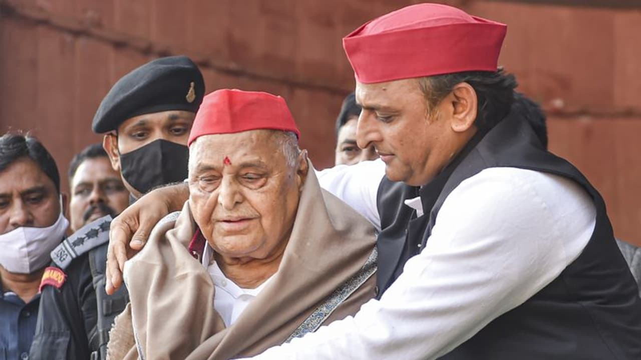 हॉस्पिटल ने बताया कितने बजे हुआ नेता जी का निधन...8वें हेल्थ बुलेटिन के बाद देशभर में फैली शोक की लहर