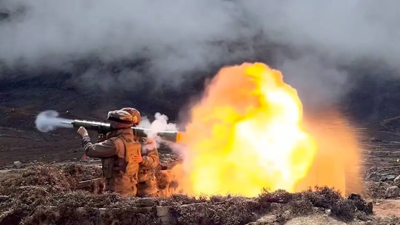 উত্তর সিকিমের ১৭ হাজার ফুট উচ্চতায় ভারতীয় বাহিনীর অভাবনীয় সাফল্য উত্তর সিকিমের ১৭ হাজার ফুট উচ্চতায় ভারতীয় বাহিনীর অভাবনীয় সাফল্য