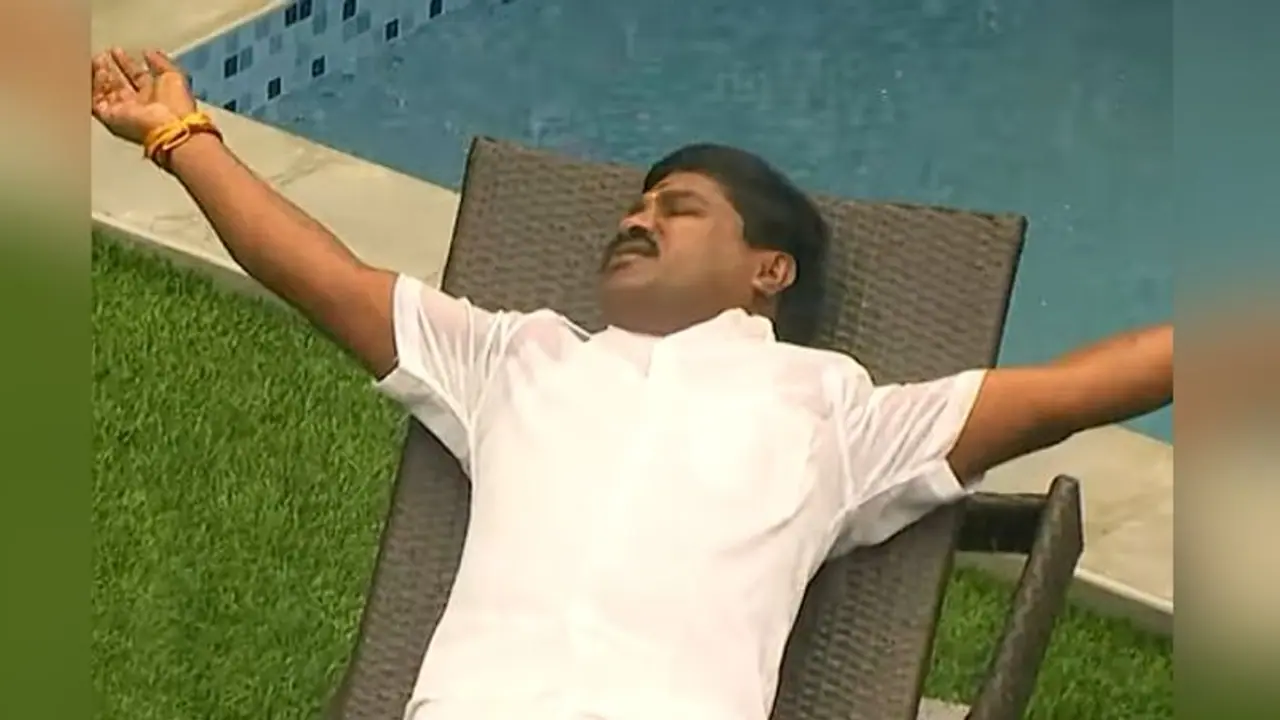 Biggboss Tamil: ஜிப் போடாமல் சிக்கிய ஜிபி முத்து!அண்ணா அண்ணான்னு கூப்பிட்டு இப்படி அசிங்கப்படுத்திட்டேயே மா! Biggboss Tamil: ஜிப் போடாமல் சிக்கிய ஜிபி முத்து!அண்ணா அண்ணான்னு கூப்பிட்டு இப்படி அசிங்கப்படுத்திட்டேயே மா!