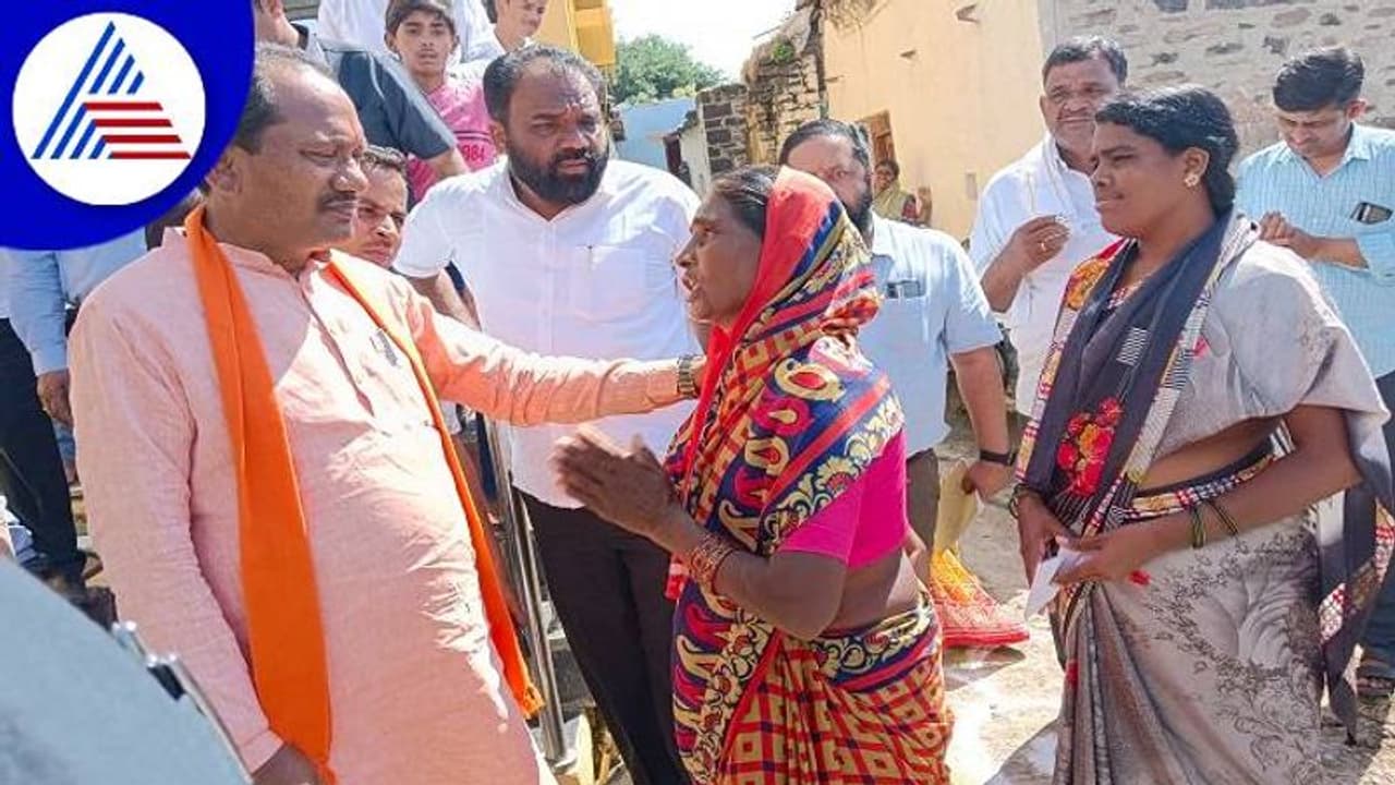 ಬೀದರ್‌: ಸಚಿವ ಪ್ರಭು ಚವ್ಹಾಣ್‌ ಗ್ರಾಮ ಸಂಚಾರ, ಜನರ ಸಂಕಷ್ಟಗಳಿಗೆ ಸ್ಪಂದನೆ 