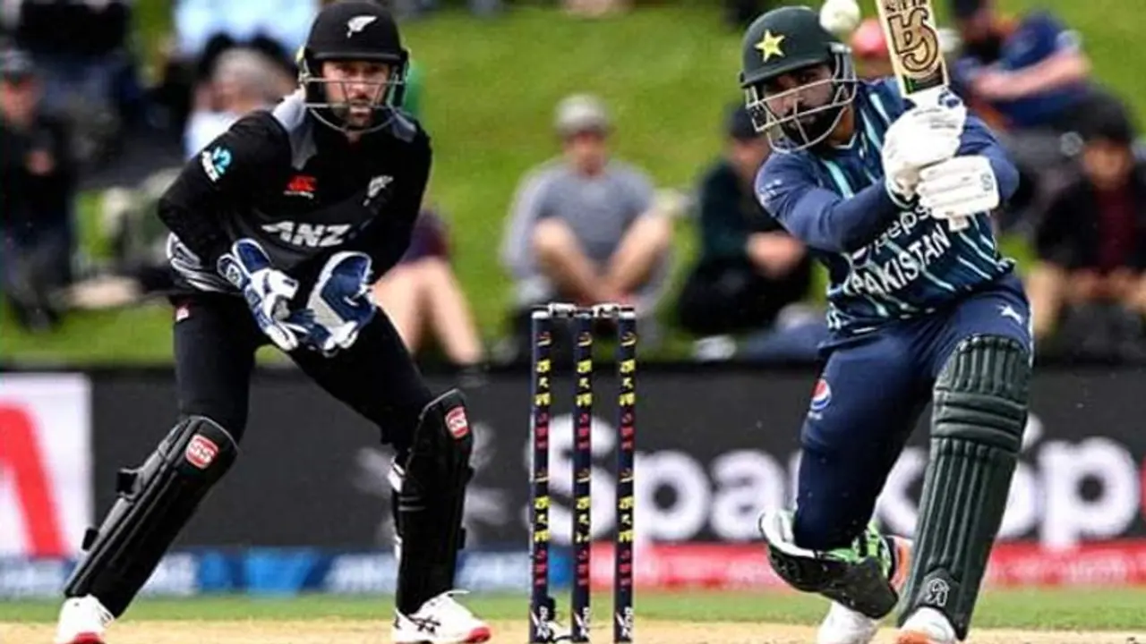 ഒരു സിക്‌സ് പോലും നേടാന്‍ പാക് ബാറ്റര്‍മാര്‍ക്കായില്ല; ത്രിരാഷ്ട്ര പരമ്പരയില്‍ ന്യൂസിലന്‍ഡിനെതിരെ തോല്‍വി
