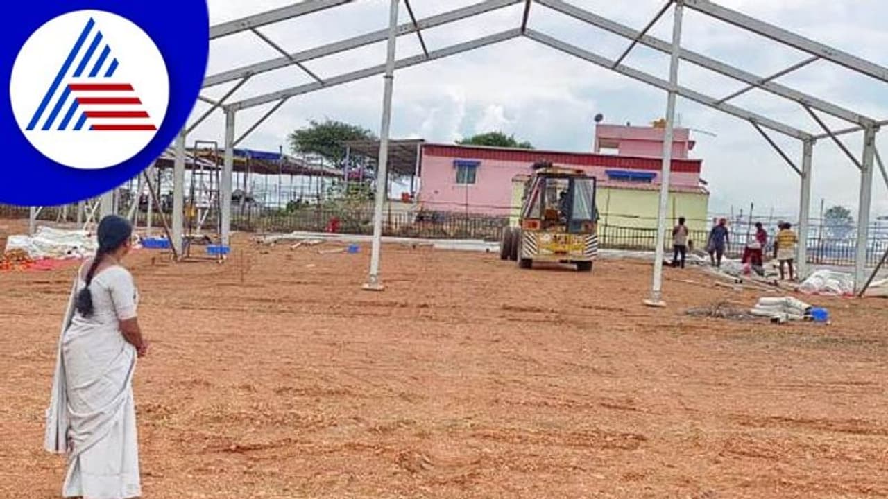 Bharat Jodo Yatra: ಇಂದು ಚಳ್ಳಕೆರೆಗೆ ರಾಹುಲ್ ಪಾದಯಾತ್ರೆ Bharat Jodo Yatra: ಇಂದು ಚಳ್ಳಕೆರೆಗೆ ರಾಹುಲ್ ಪಾದಯಾತ್ರೆ