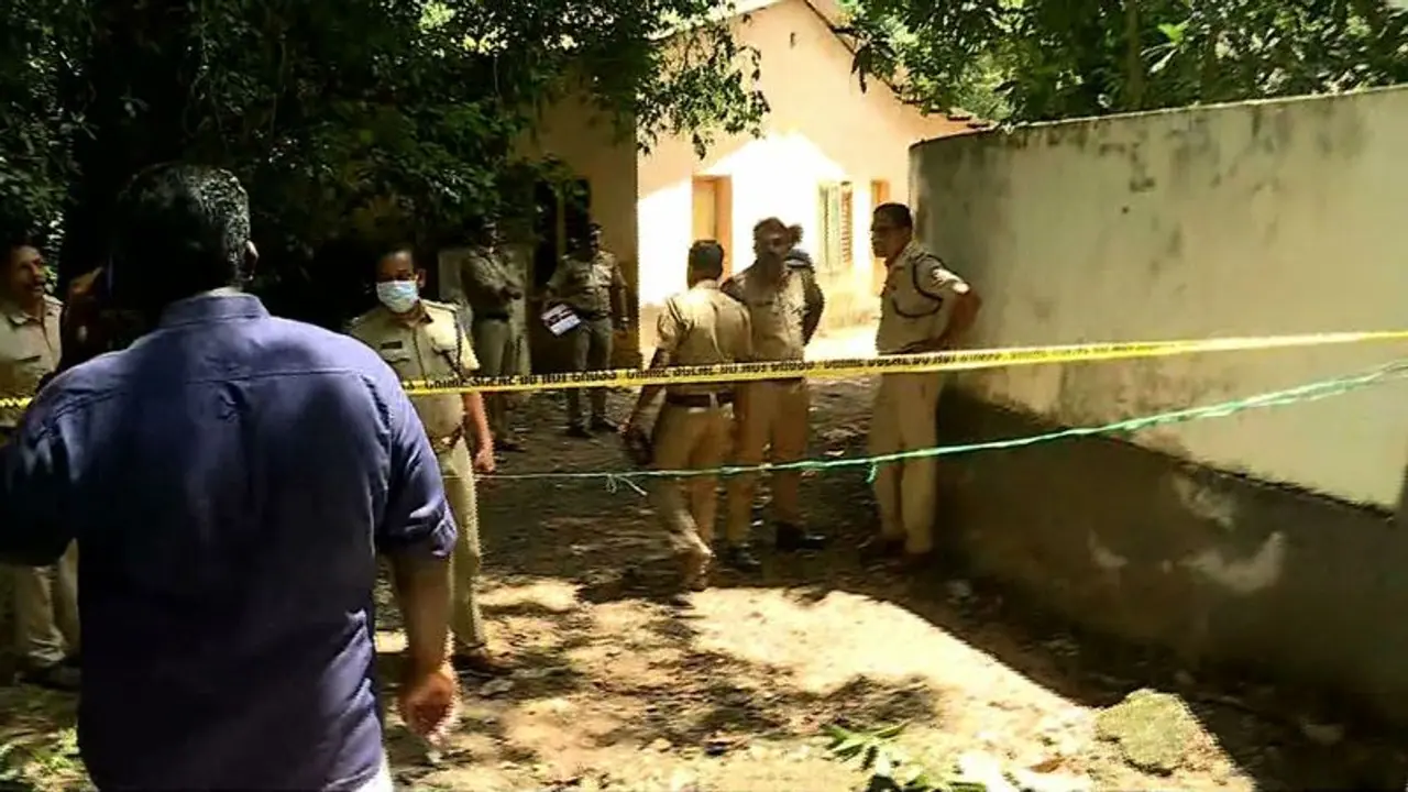 Kerala human sacrifice case: Victims were tied to the bed, beheaded, butchered and buried Kerala human sacrifice case: Victims were tied to the bed, beheaded, butchered and buried