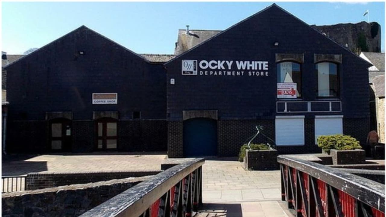 ഇംഗ്ലണ്ടിലെ ഒരു മുന് ഡിപ്പാര്ട്ട്മെന്റ് സ്റ്റോറിന് അടിയില് നിന്ന് 240 മൃതദേഹാവശിഷ്ടങ്ങള് കണ്ടെത്തി ഇംഗ്ലണ്ടിലെ ഒരു മുന് ഡിപ്പാര്ട്ട്മെന്റ് സ്റ്റോറിന് അടിയില് നിന്ന് 240 മൃതദേഹാവശിഷ്ടങ്ങള് കണ്ടെത്തി