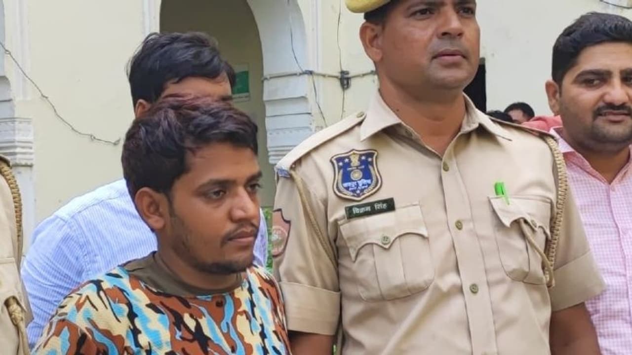 रेयरेस्ट ऑफ द रेयर क्राइम: 108 साल की महिला के पैर काट डाले, 2 दिन तपड़ने के बाद दर्दनाक मौत रेयरेस्ट ऑफ द रेयर क्राइम: 108 साल की महिला के पैर काट डाले, 2 दिन तपड़ने के बाद दर्दनाक मौत