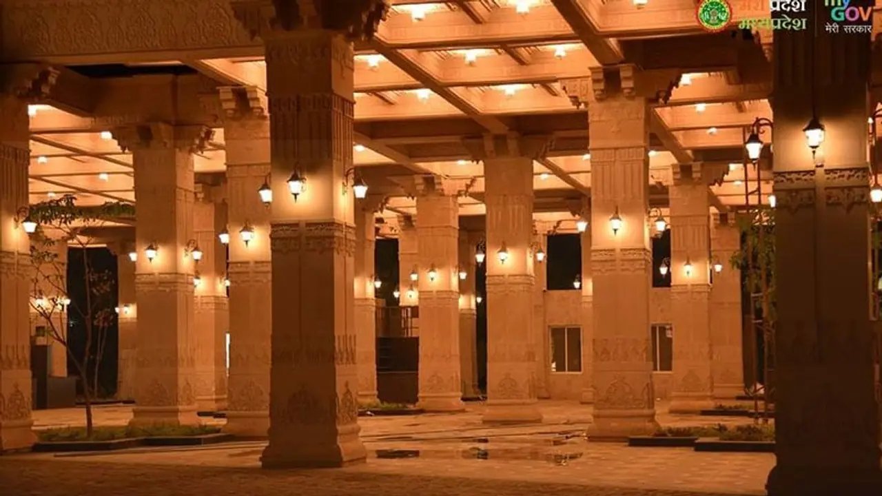 ರಾಮ, ಕೃಷ್ಣ ಸೇರಿ 17 ಧಾರ್ಮಿಕ ಕ್ಷೇತ್ರಗಳಲ್ಲಿ ಮದ್ಯ ನಿಷೇಧ, ಎಂಪಿ ಸರ್ಕಾರ ನಡೆಗೆ ಮೆಚ್ಚುಗೆ ರಾಮ, ಕೃಷ್ಣ ಸೇರಿ 17 ಧಾರ್ಮಿಕ ಕ್ಷೇತ್ರಗಳಲ್ಲಿ ಮದ್ಯ ನಿಷೇಧ, ಎಂಪಿ ಸರ್ಕಾರ ನಡೆಗೆ ಮೆಚ್ಚುಗೆ