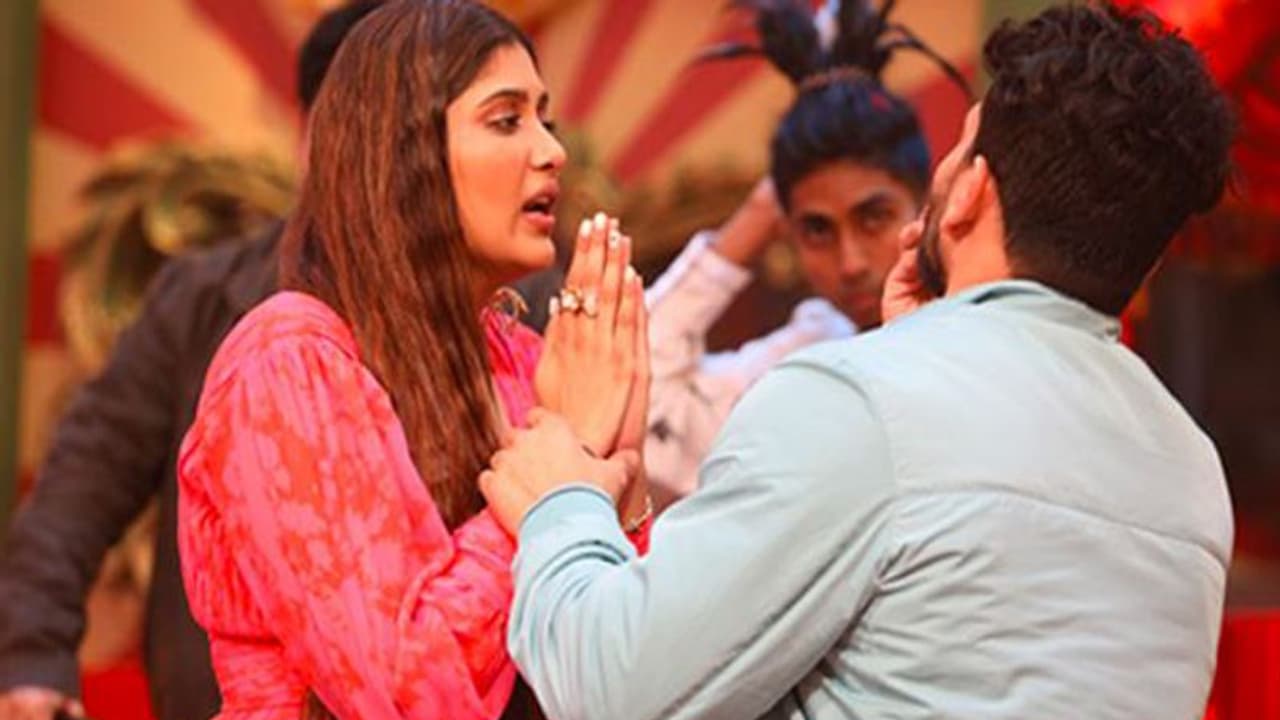 Bigg Boss 16, 11 OCT : कैप्टन गौतम ने 4 मेंबर को किया नॉमिनेट, गोरी सृजिता के बीच फाइट Bigg Boss 16, 11 OCT : कैप्टन गौतम ने 4 मेंबर को किया नॉमिनेट, गोरी सृजिता के बीच फाइट