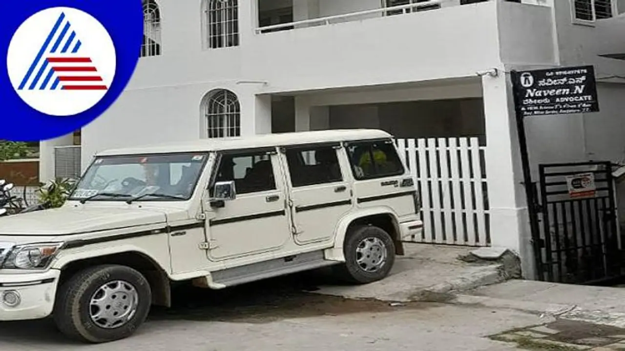 ಬೆಂಗಳೂರು: ದುಬಾರಿ ಬಡ್ಡಿಗೆ ಸಾಲ ನೀಡುತ್ತಿದ್ದ ತಂದೆ ಮಕ್ಕಳು, ಸಿಸಿಬಿ ದಾಳಿ