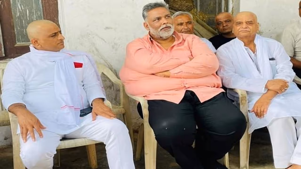 मुलायम सिंह की अस्थियां लेने के बाद अखिलेश यादव ने परिवार संग कराया मुंडन, नेताजी को यादकर किया भावुक ट्वीट मुलायम सिंह की अस्थियां लेने के बाद अखिलेश यादव ने परिवार संग कराया मुंडन, नेताजी को यादकर किया भावुक ट्वीट