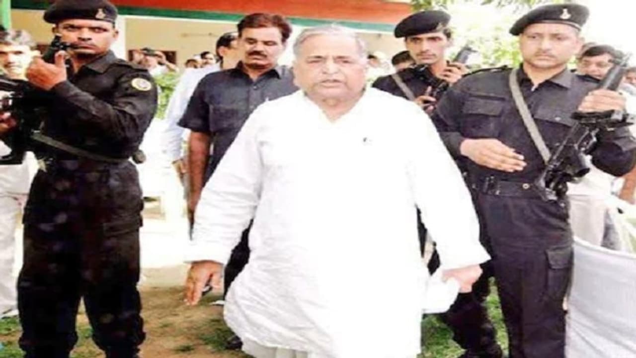 मुलायम सिंह के निधन के बाद भारत रत्न देने की उठी मांग, सपा नेता ने राष्ट्रपति और सीएम से किया ये अनुरोध मुलायम सिंह के निधन के बाद भारत रत्न देने की उठी मांग, सपा नेता ने राष्ट्रपति और सीएम से किया ये अनुरोध