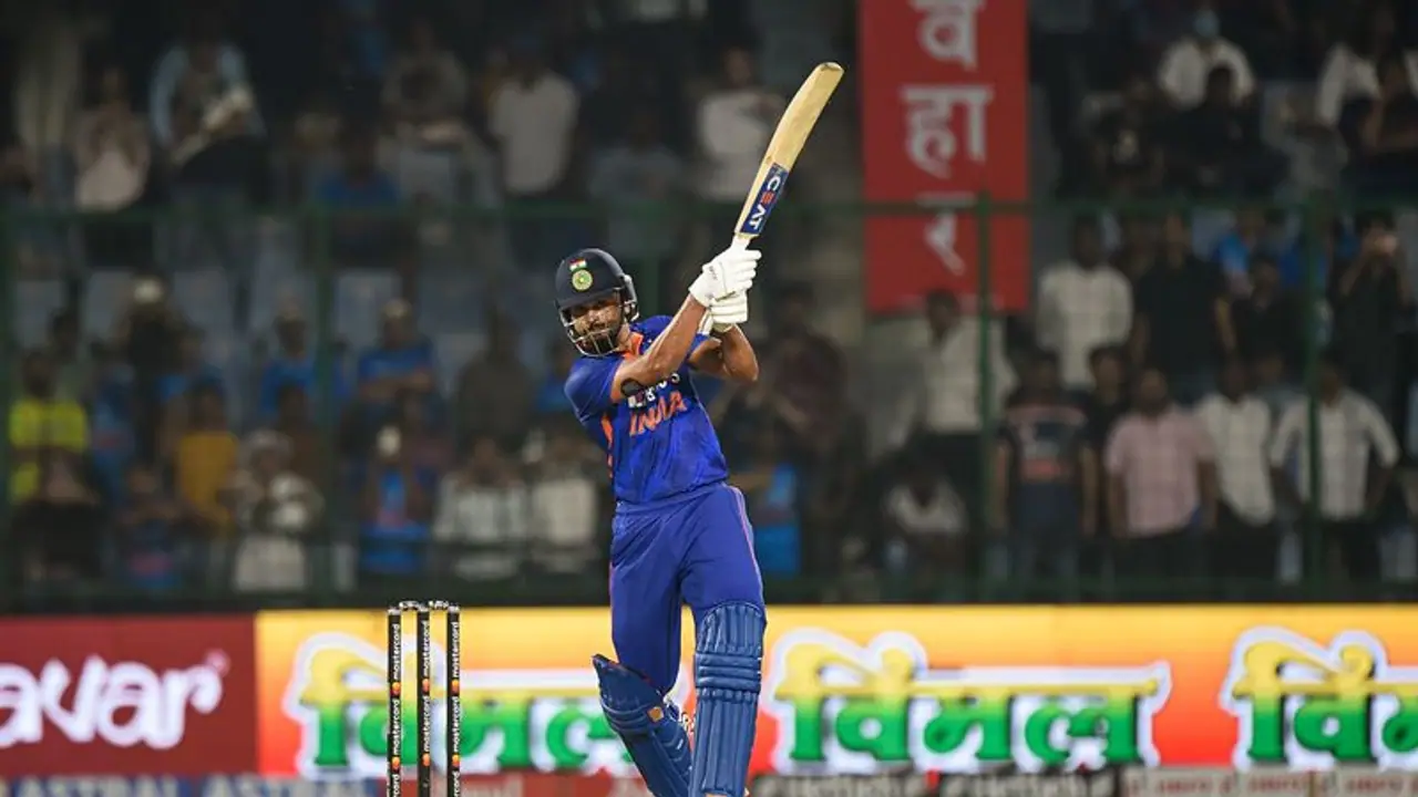 శ్రేయాస్ అయ్యర్ సెంచరీ మిస్, సుందర్ మెరుపులు... తొలి వన్డేలో భారీ స్కోరు చేసిన టీమిండియా...