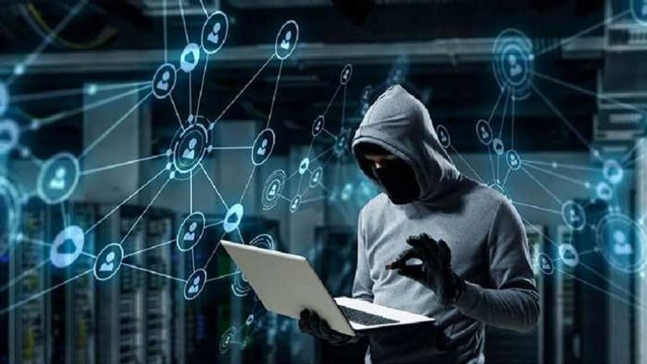 Online Fraud Complaint:ஆன்லைன் மோசடி! ஒரே கிளிக்தான்! கரன்ட் பில் கட்டும்போது ரூ.2.14 லட்சத்தை இழந்த இளைஞர்