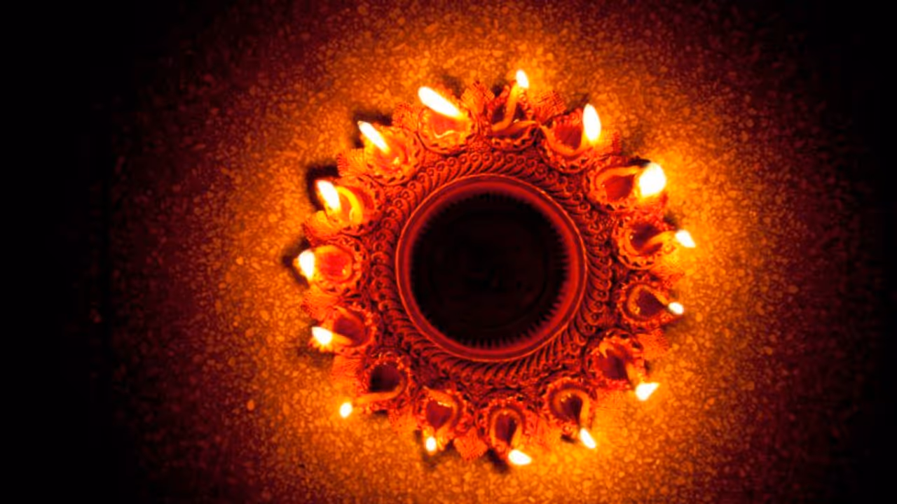 দীপাবলির দিন এই ৫টি কাজ করুন, আপনি মায়ের আশীর্বাদ পাবেন