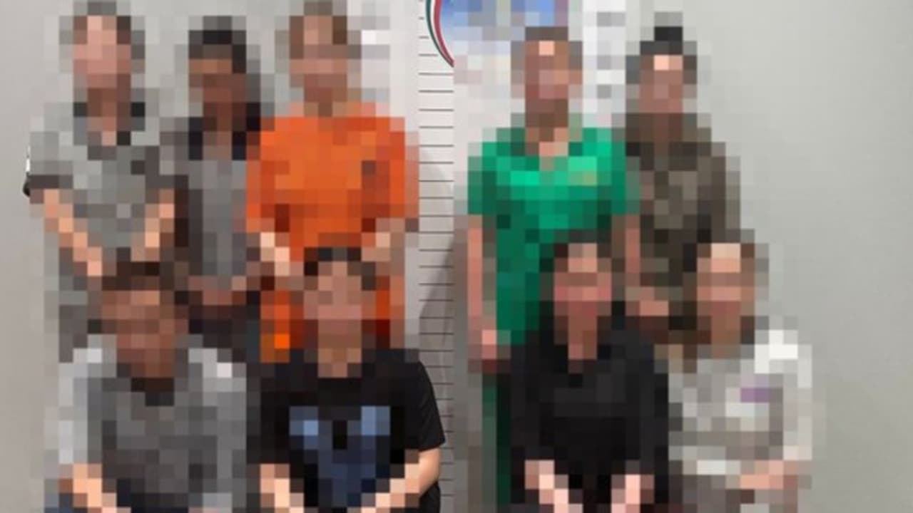 വേശ്യാവൃത്തിയില് ഏര്പ്പെട്ടതിന് എട്ട് പ്രവാസികളെ അറസ്റ്റ് ചെയ്തു വേശ്യാവൃത്തിയില് ഏര്പ്പെട്ടതിന് എട്ട് പ്രവാസികളെ അറസ്റ്റ് ചെയ്തു