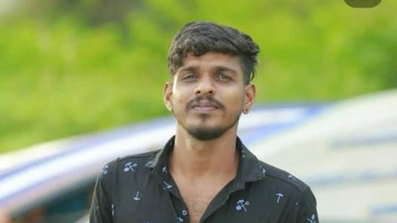 'പഠിക്കുന്ന സ്ഥാപനത്തിലെത്തി, കൂട്ടുകാരുമായി പിന്തുടര്ന്നു'; ന്യൂമാഹി ആക്രമണത്തിന് പിന്നില് പ്രണയപ്പക 'പഠിക്കുന്ന സ്ഥാപനത്തിലെത്തി, കൂട്ടുകാരുമായി പിന്തുടര്ന്നു'; ന്യൂമാഹി ആക്രമണത്തിന് പിന്നില് പ്രണയപ്പക