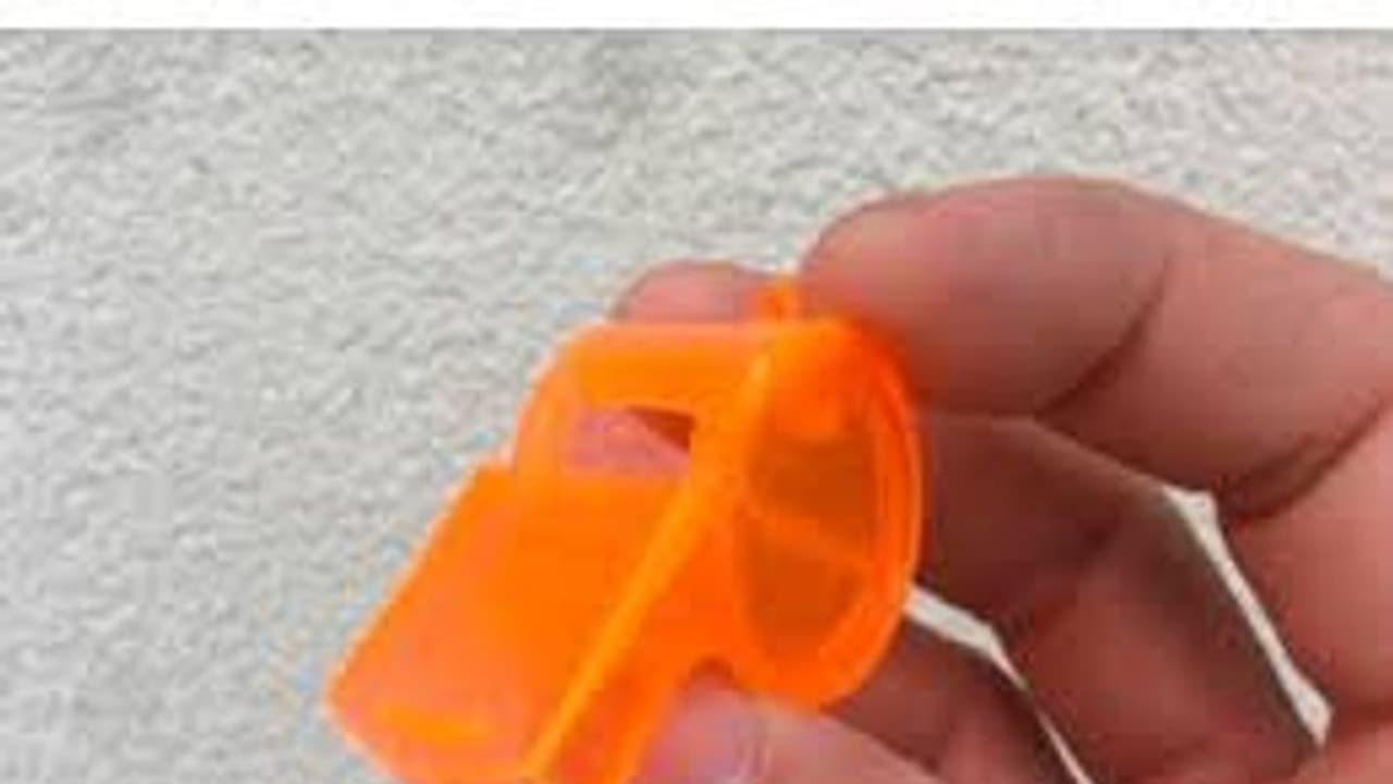 சென்னை அருகே சோகம்.. விசிலை விழுங்கிய ஒரு வயது சிறுமி.. மூச்சுதிணறி பரிதாப சாவு.. 