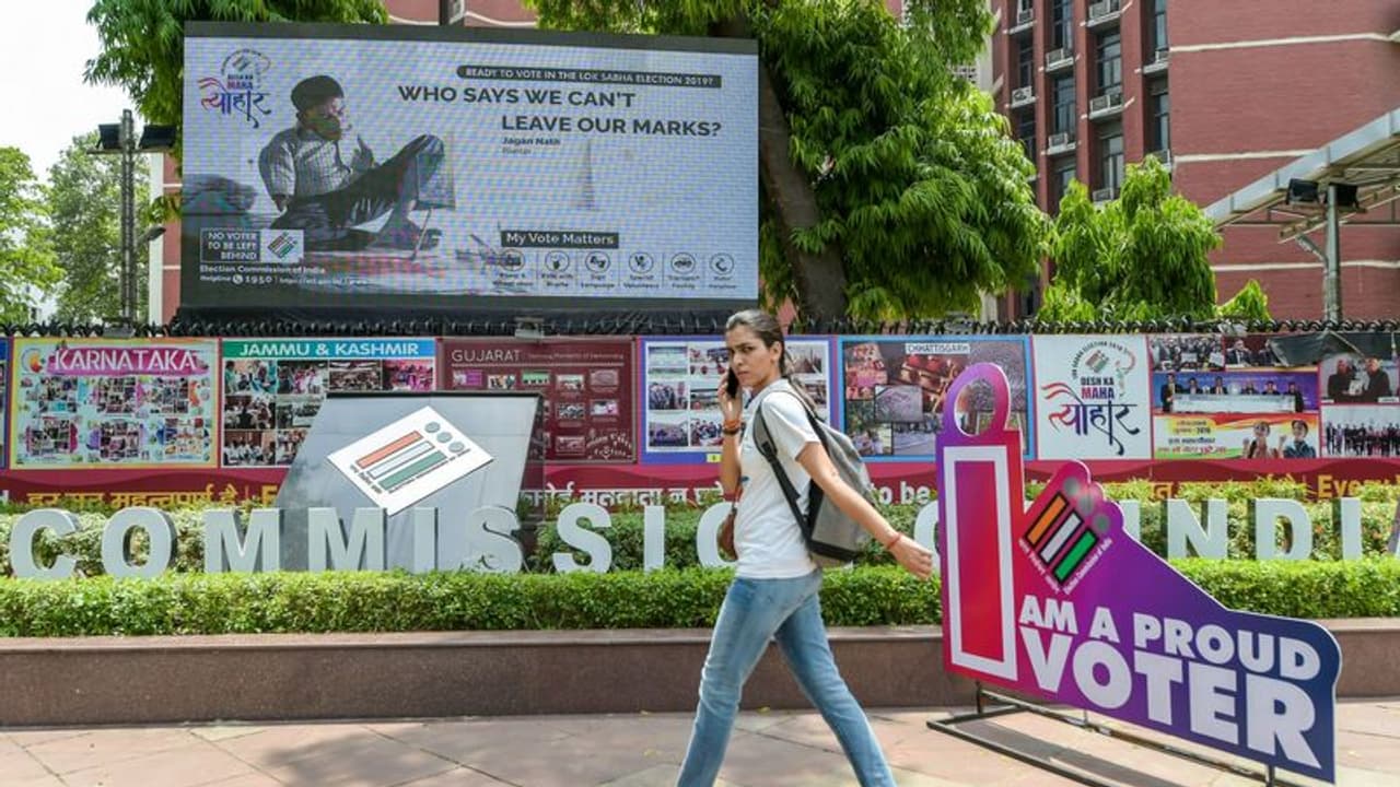 Jammu Kashmir Elections: जानें कश्मीर घाटी में किसे वोटिंग का अधिकार, नेताओं की नाराजगी का क्या है कारण?