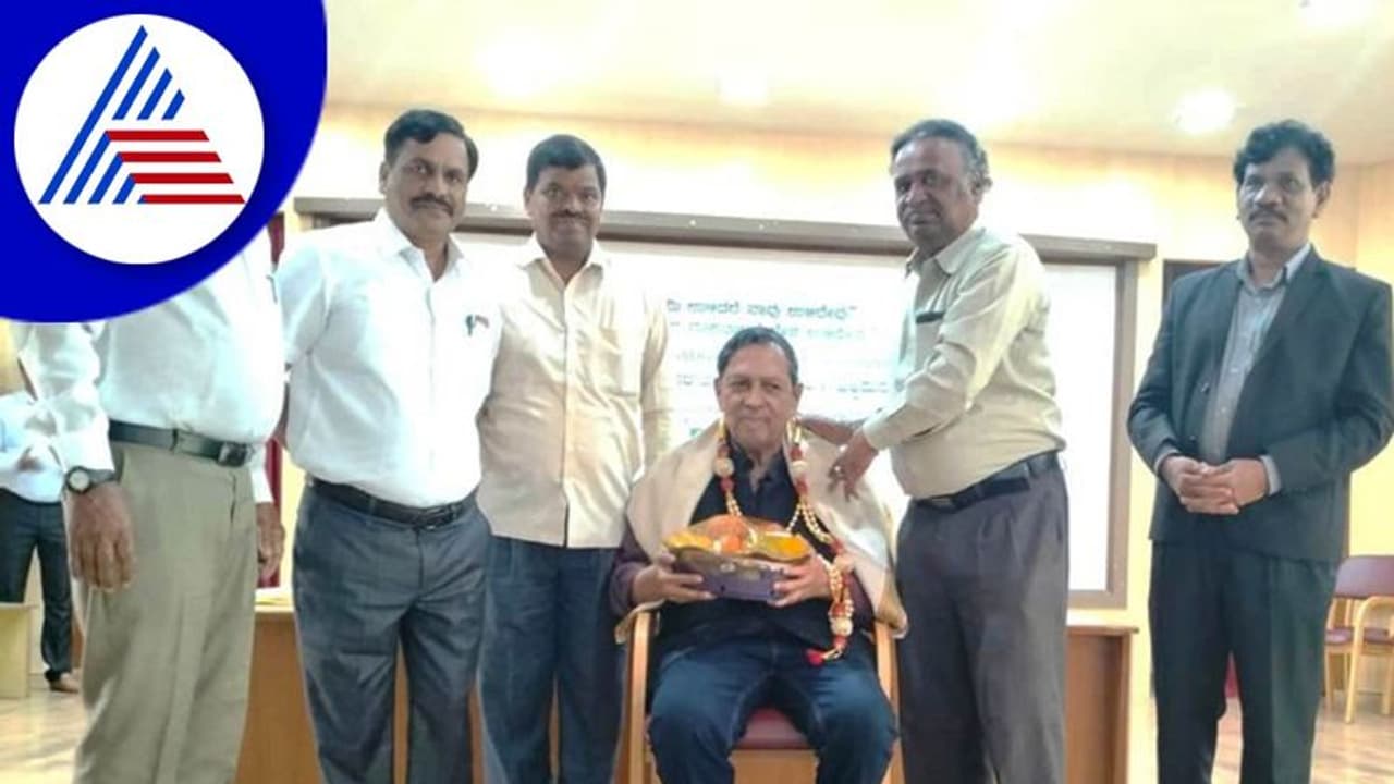 ಭ್ರಷ್ಟಮುಕ್ತ ಸಮಾಜ ನಿರ್ಮಾಣ ಆಗಬೇಕು: ನಿವೃತ್ತ ನ್ಯಾ.ಸಂತೋಷ್ ಹೆಗ್ಡೆ ಸಲಹೆ ಭ್ರಷ್ಟಮುಕ್ತ ಸಮಾಜ ನಿರ್ಮಾಣ ಆಗಬೇಕು: ನಿವೃತ್ತ ನ್ಯಾ.ಸಂತೋಷ್ ಹೆಗ್ಡೆ ಸಲಹೆ