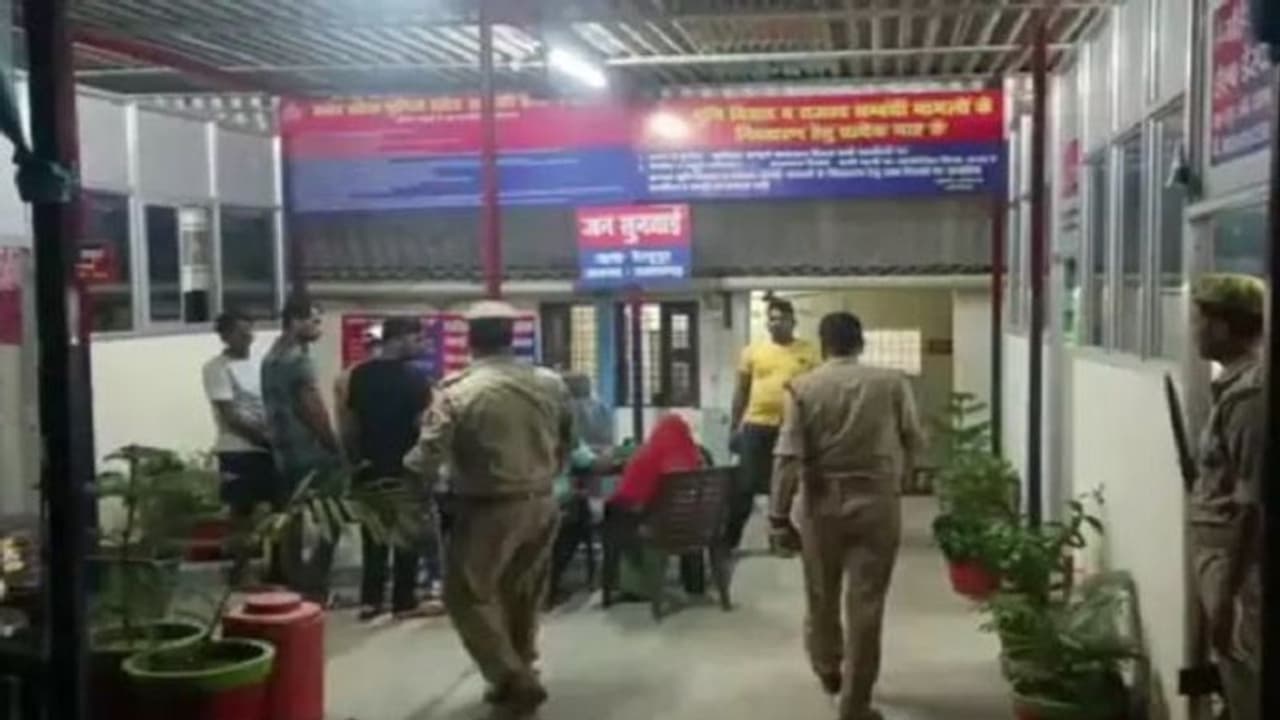 प्रतापगढ़: मुंह पर हाथ रख बारी बारी से किया दुष्कर्म, रोकर बोली पीड़िता चिल्लाने तक नहीं दे रहे थे दरिंदे