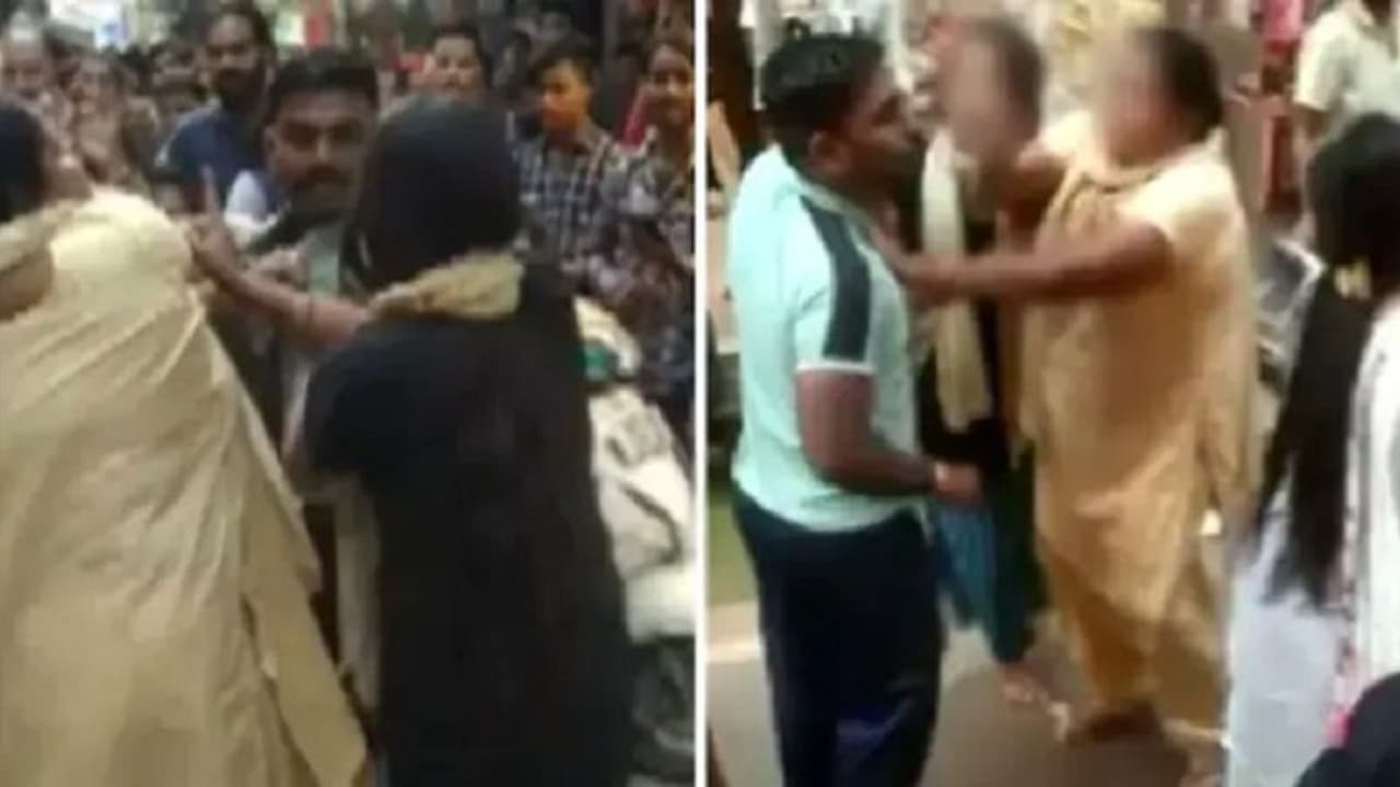 ಕರ್ವಾ ಚೌತ್ಗಾಗಿ ಗರ್ಲ್ಫ್ರೆಂಡ್ ಜೊತೆ ಶಾಪಿಂಗ್, ನಡುರಸ್ತೆಯಲ್ಲೇ ಗಂಡನಿಗೆ ಗ್ರಹಚಾರ ಬಿಡಿಸಿದ ಹೆಂಡ್ತಿ! ಕರ್ವಾ ಚೌತ್ಗಾಗಿ ಗರ್ಲ್ಫ್ರೆಂಡ್ ಜೊತೆ ಶಾಪಿಂಗ್, ನಡುರಸ್ತೆಯಲ್ಲೇ ಗಂಡನಿಗೆ ಗ್ರಹಚಾರ ಬಿಡಿಸಿದ ಹೆಂಡ್ತಿ!