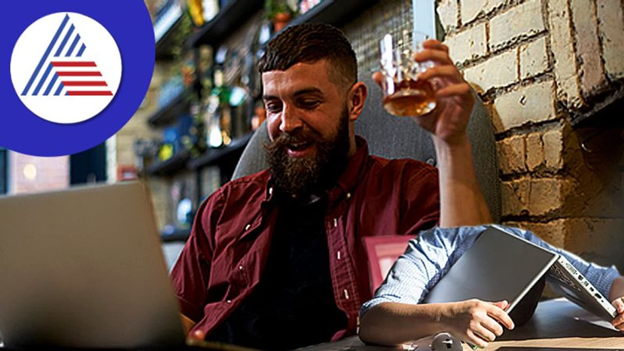 ಮನೆಯಿಂದ ಕೆಲಸ ಮಾಡಿ ಬೋರಾಯ್ತಾ... ಇನ್ಮೇಲೆ ಬಾರಲ್ಲೂ ಕೂತು ಕೆಲ್ಸ ಮಾಡ್ಬಹುದು ನೋಡಿ