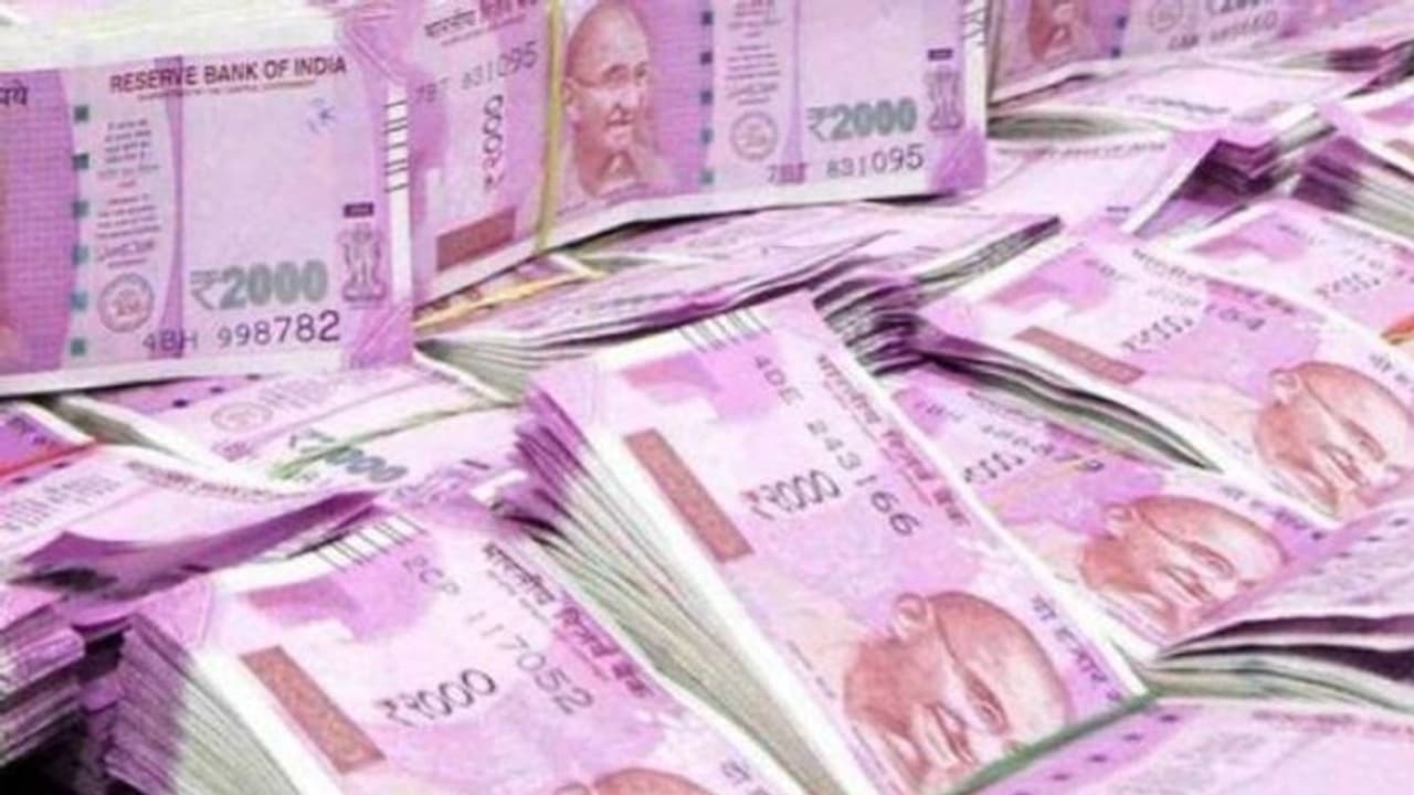 தீபாவளி வசூல் எதிரொலி.. அரசு அலுவலகங்களில் லஞ்ச ஒழிப்புத்துறை திடீர் சோதனை !! தீபாவளி வசூல் எதிரொலி.. அரசு அலுவலகங்களில் லஞ்ச ஒழிப்புத்துறை திடீர் சோதனை !!