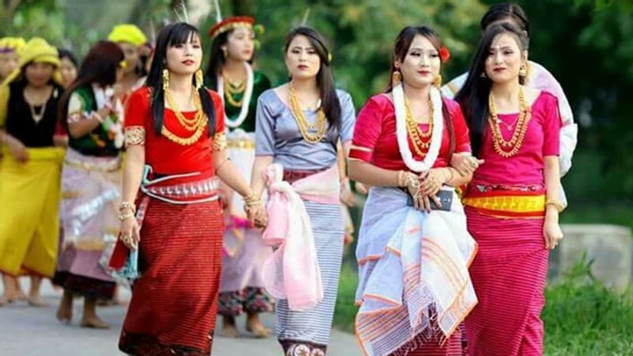 4 से ज्यादा बच्चे हुए तो नहीं मिलेगा सरकारी योजनाओं का लाभ, जानें किस राज्य की सरकार ने लिया बड़ा फैसला 4 से ज्यादा बच्चे हुए तो नहीं मिलेगा सरकारी योजनाओं का लाभ, जानें किस राज्य की सरकार ने लिया बड़ा फैसला