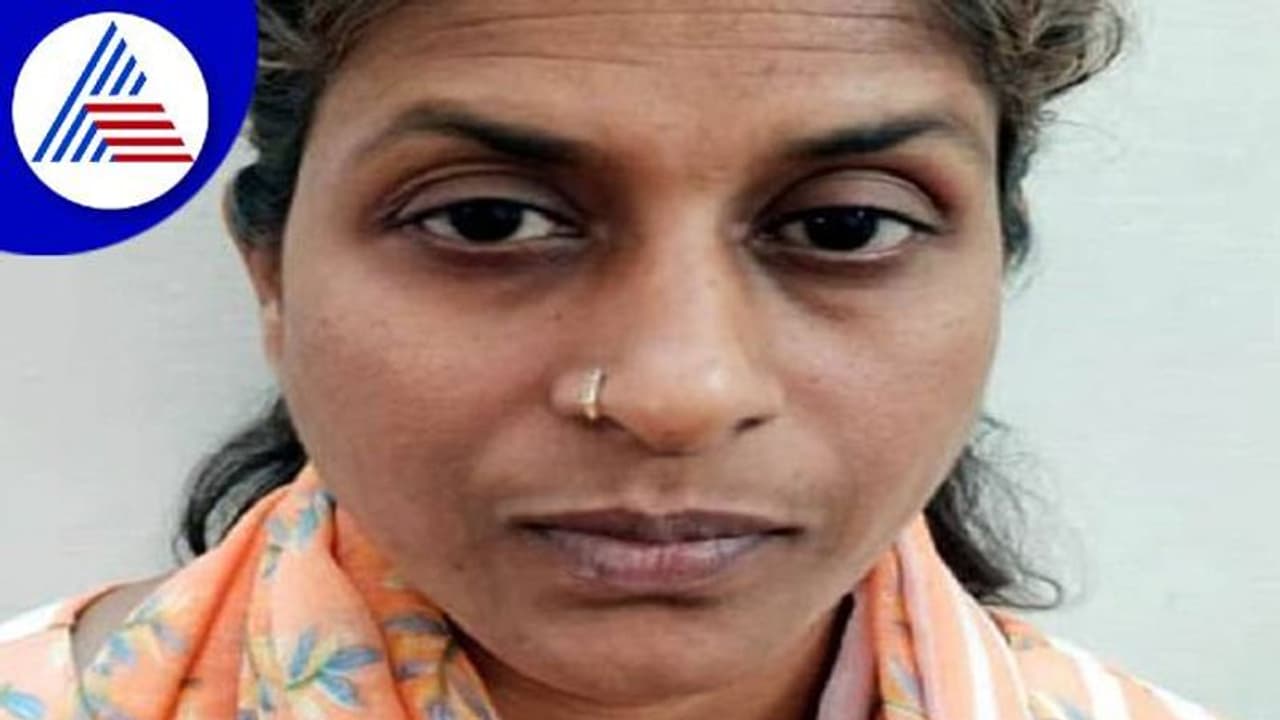 ಬೆಂಗಳೂರು: ಮನೆ ತೊರೆಯಲೊಪ್ಪದ ಅತ್ತೆಯ ತಲೆ ಗೋಡೆಗೆ ಡಿಕ್ಕಿ ಹೊಡೆಸಿ ಕೊಂದ ಸೊಸೆ..! ಬೆಂಗಳೂರು: ಮನೆ ತೊರೆಯಲೊಪ್ಪದ ಅತ್ತೆಯ ತಲೆ ಗೋಡೆಗೆ ಡಿಕ್ಕಿ ಹೊಡೆಸಿ ಕೊಂದ ಸೊಸೆ..!