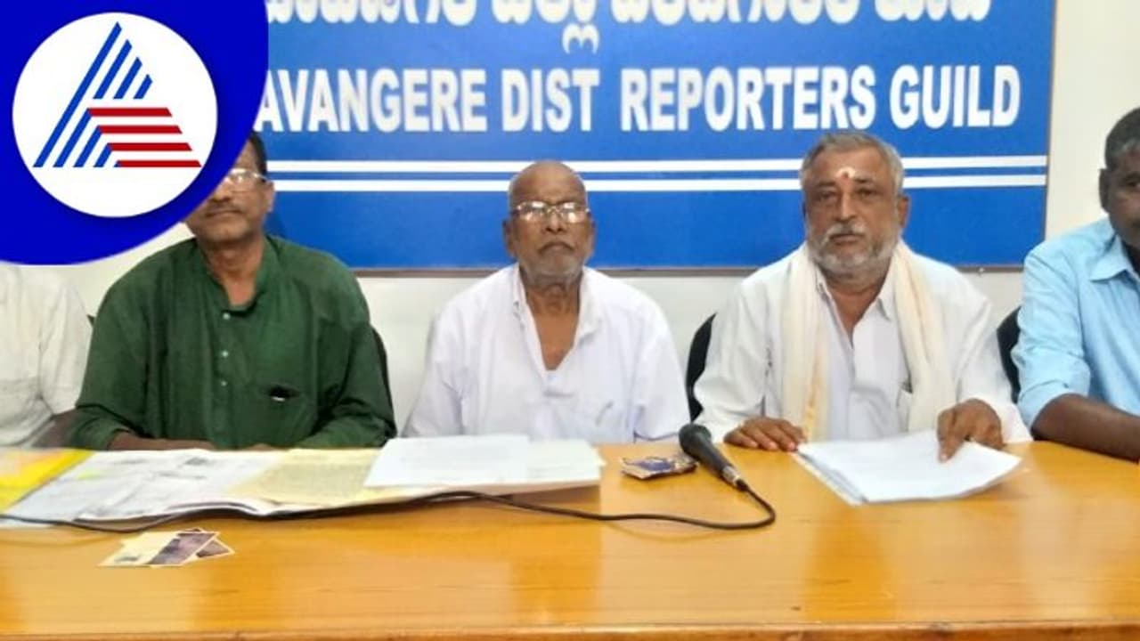 ಸರ್ಕಾರಿ ಜಾಗದಲ್ಲಿನ ಕಾಂಪೌಂಡ್ ಒಡೆದ್ರೆ ಸಾರ್ವಜನಿಕರಿಗೆ ಸಿಗುತ್ತೆ ರಸ್ತೆ! 