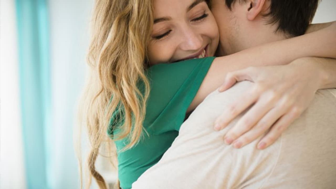 6 संकेत जो कहते हैं कि आपको एक्स के पास लौट जाना चाहिए, प्यार को दे सकते हैं दोबारा मौका