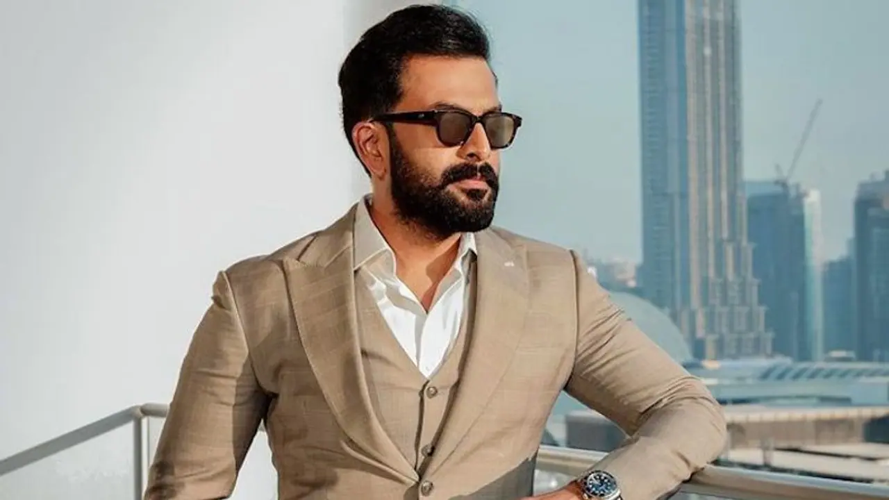 Video: Prithviraj Sukumaran buys Rs 3 Crore Porsche 911 GT3 Video: Prithviraj Sukumaran buys Rs 3 Crore Porsche 911 GT3