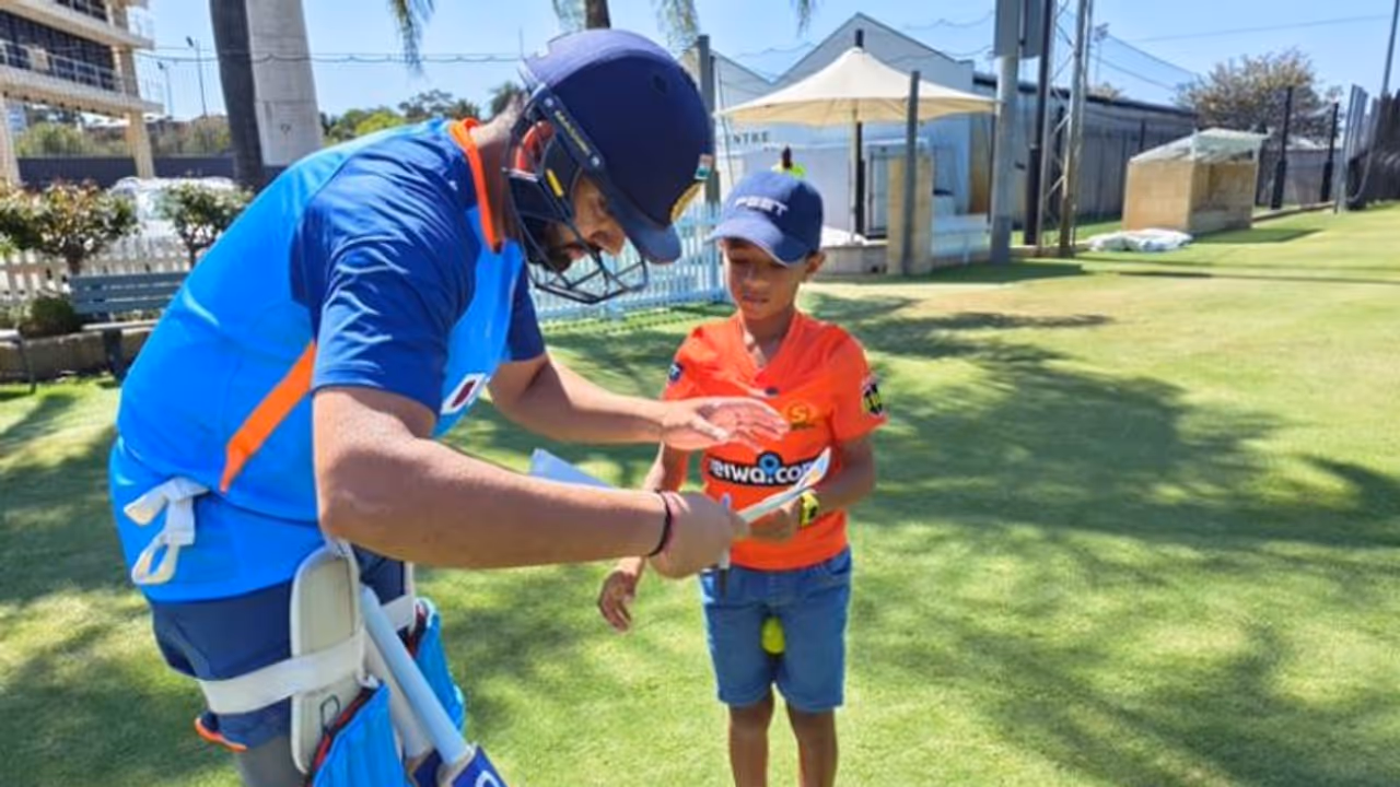 ഓസീസിന് 5 സ്റ്റാര്‍ താമസം, ഇന്ത്യന്‍ ടീമിന് 4 സ്റ്റാര്‍; ഓസ്ട്രേലിയയില്‍ രോഹിത്തിനും കൂട്ടര്‍ക്കും അപമാനം 