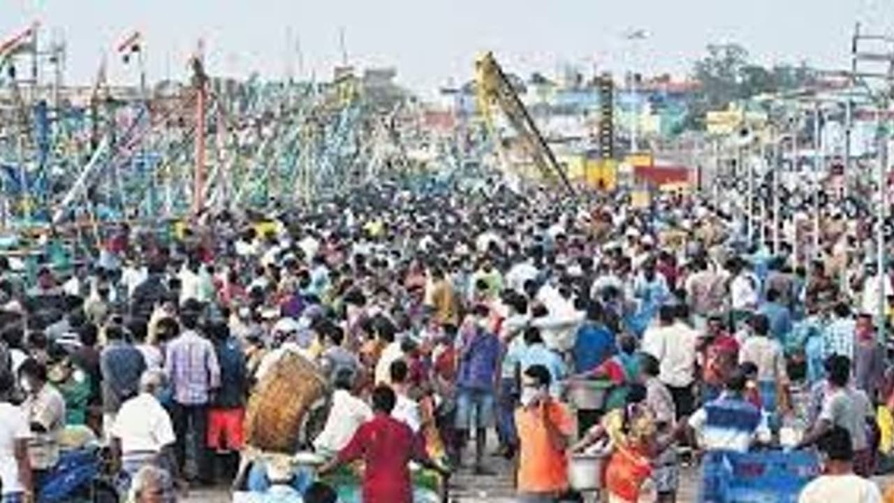 காசிமேடு மீன் சந்தையில் அலைமோதிய கூட்டம்.. நாளையுடன் புரட்டாசி முடிவடைவதால் கூட்டம்.. காசிமேடு மீன் சந்தையில் அலைமோதிய கூட்டம்.. நாளையுடன் புரட்டாசி முடிவடைவதால் கூட்டம்..
