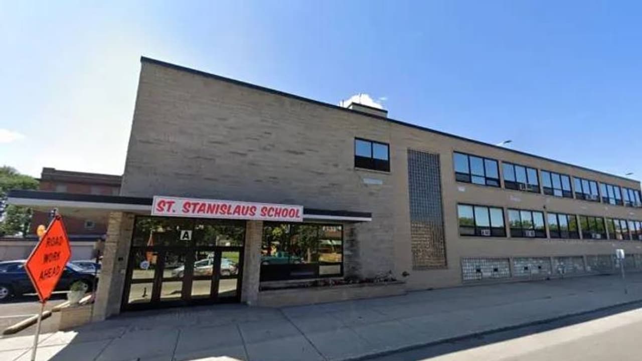 വിദ്യാർത്ഥികളടക്കം കൊല്ലേണ്ടുന്നവരുടെ ലിസ്റ്റ് തയ്യാറാക്കി; അധ്യാപികയ്ക്കെതിരെ അന്വേഷണം വിദ്യാർത്ഥികളടക്കം കൊല്ലേണ്ടുന്നവരുടെ ലിസ്റ്റ് തയ്യാറാക്കി; അധ്യാപികയ്ക്കെതിരെ അന്വേഷണം