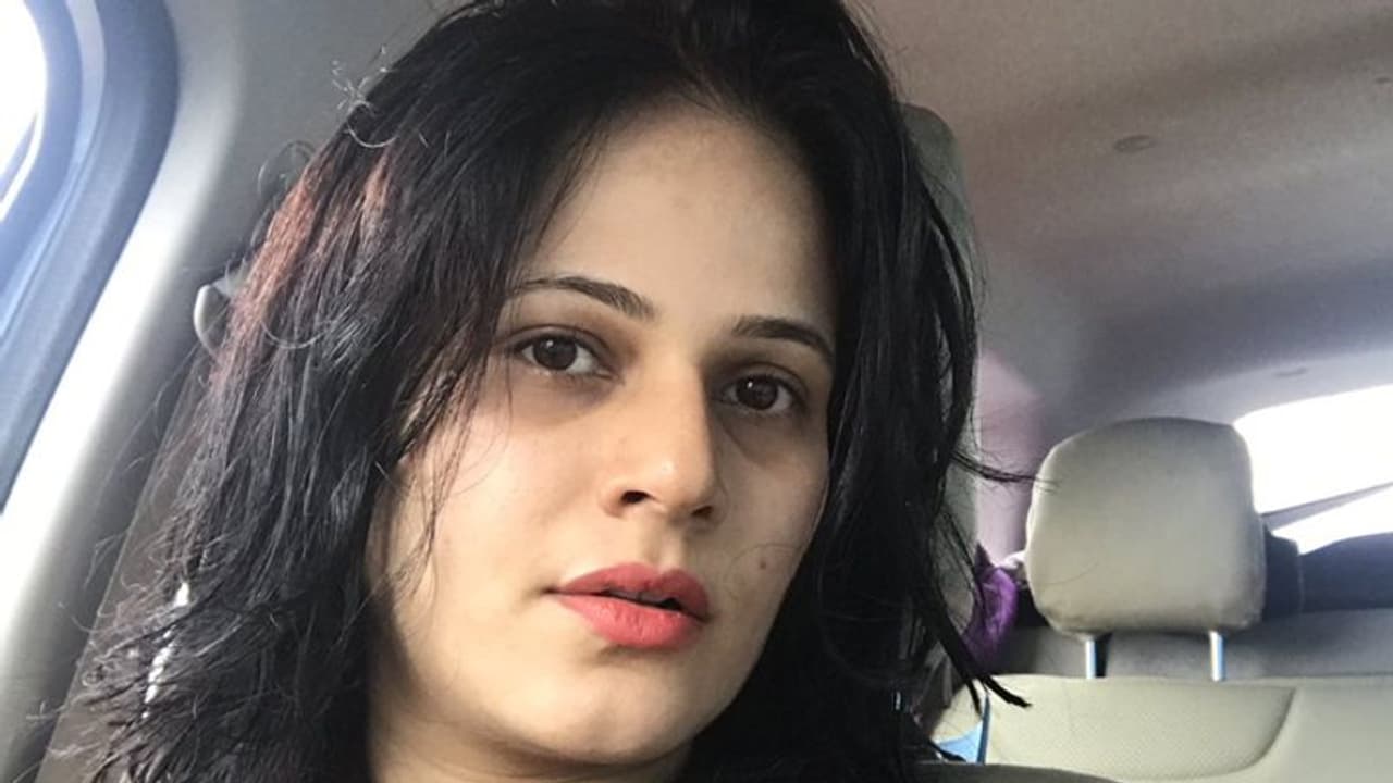 एक्ट्रेस के साथ कैब ड्राइवर ने की बदसलूकी, धमकी भी दी, सोशल मीडिया पर बयां किया अपना दर्द एक्ट्रेस के साथ कैब ड्राइवर ने की बदसलूकी, धमकी भी दी, सोशल मीडिया पर बयां किया अपना दर्द