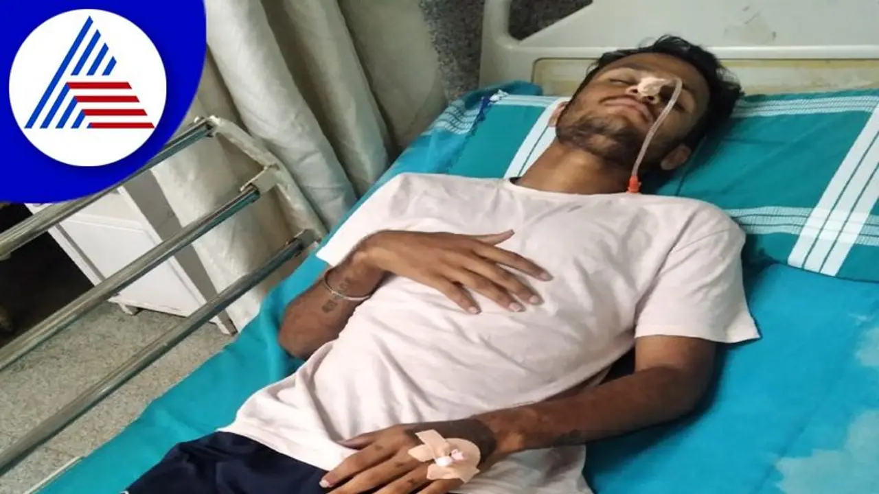 Bengaluru: ಪೋಷಕರನ್ನು ಬಿಟ್ಟು ಬಂದ ಯುವತಿ: ಸ್ನೇಹಿತೆಯೇಬೇಕೆಂದು ಫಜೀತಿಗೆ ಸಿಲುಕಿದ ಯುವಕ Bengaluru: ಪೋಷಕರನ್ನು ಬಿಟ್ಟು ಬಂದ ಯುವತಿ: ಸ್ನೇಹಿತೆಯೇಬೇಕೆಂದು ಫಜೀತಿಗೆ ಸಿಲುಕಿದ ಯುವಕ