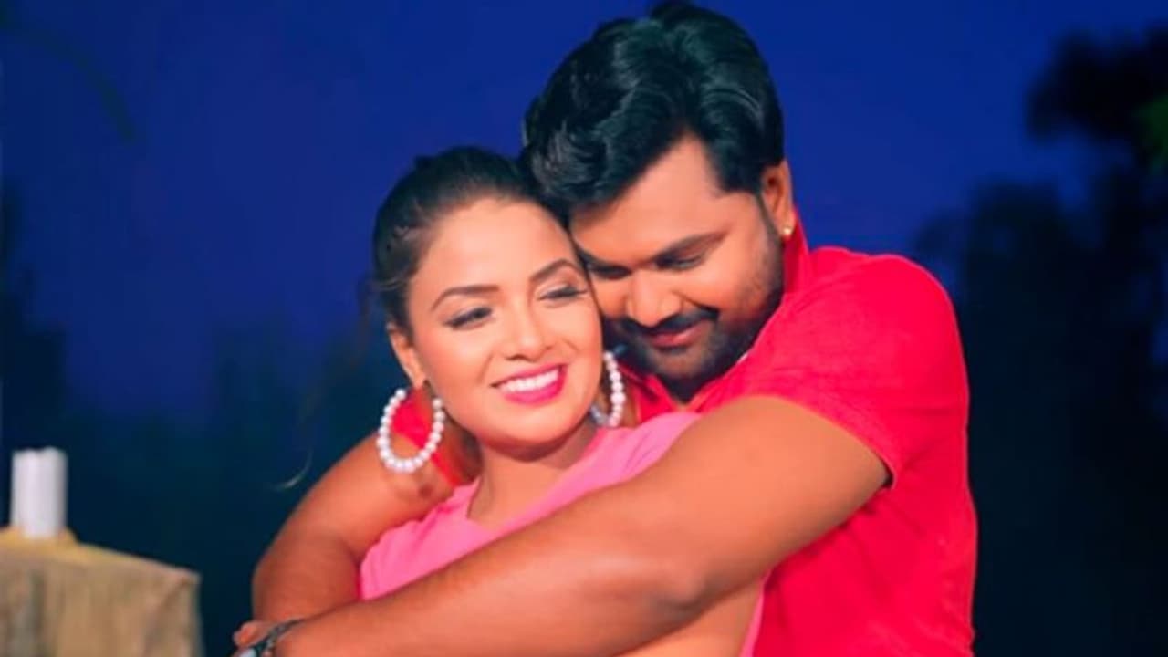  समर सिंह की वजह से भोजपुरी एक्ट्रेस का हुआ बुरा हाल, 'जानू तोहरे करनवा' सांग हुआ वायरल 